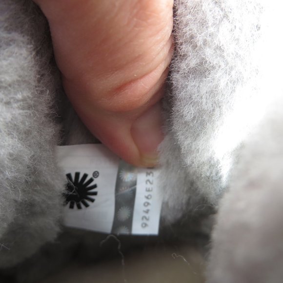 UGG Boots Women's Classic Short Charm 8 NEW Gray SEL Sheepskin Suede NIB - Picture 15 of 16